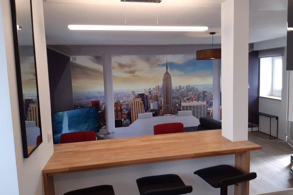 Superbe appartement Le New-York View en centre ville - Parking gratuit La Roche-Chalais Buitenkant foto