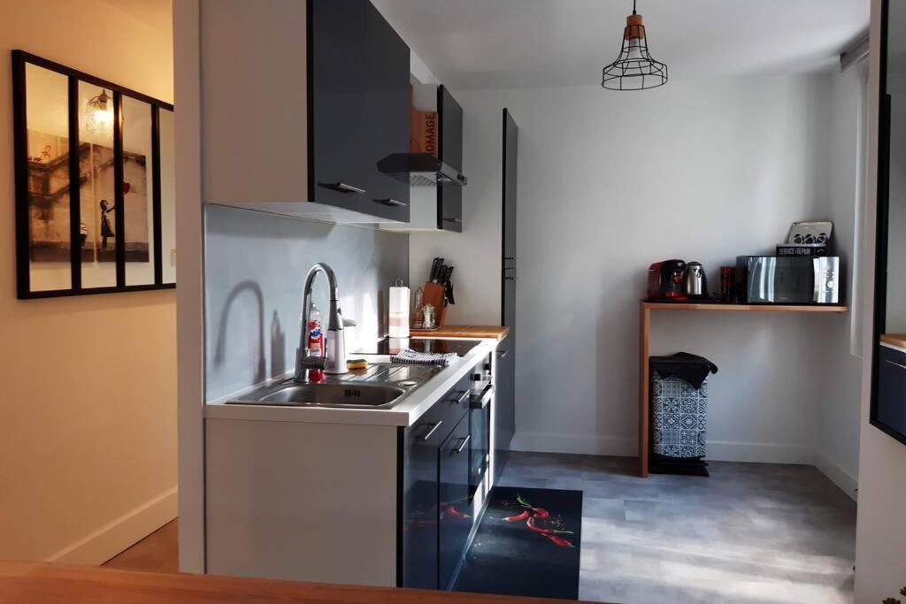 Superbe appartement Le New-York View en centre ville - Parking gratuit La Roche-Chalais Buitenkant foto