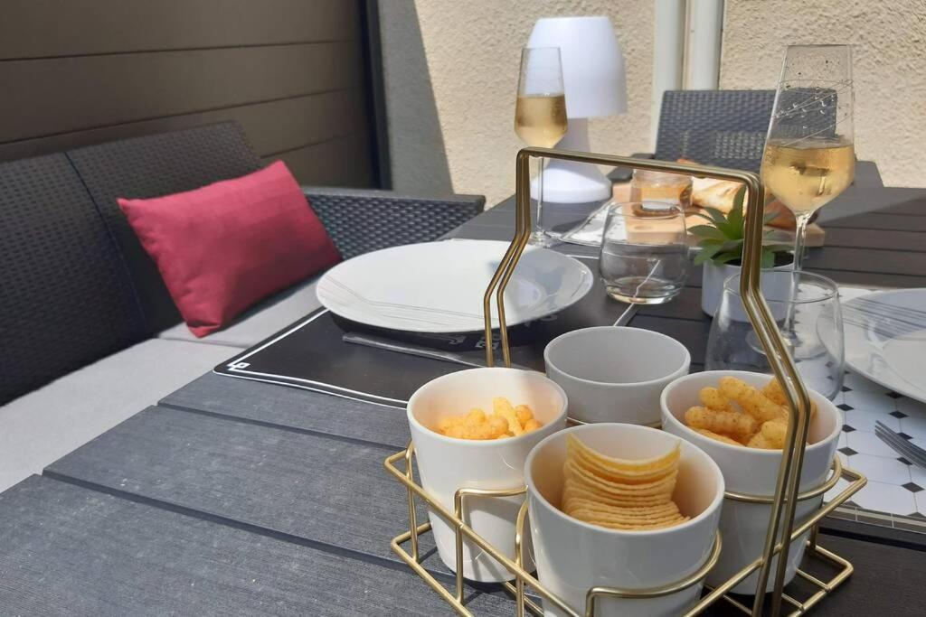 Superbe appartement Le New-York View en centre ville - Parking gratuit La Roche-Chalais Buitenkant foto